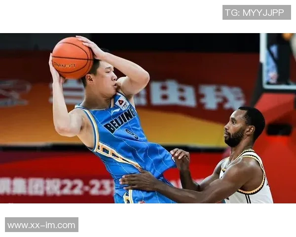 米切尔称赞泰森是球队胜利的关键应被考虑为最快进步球员 米切尔称赞泰森是球队胜利的关键应被考虑为最快进步球员